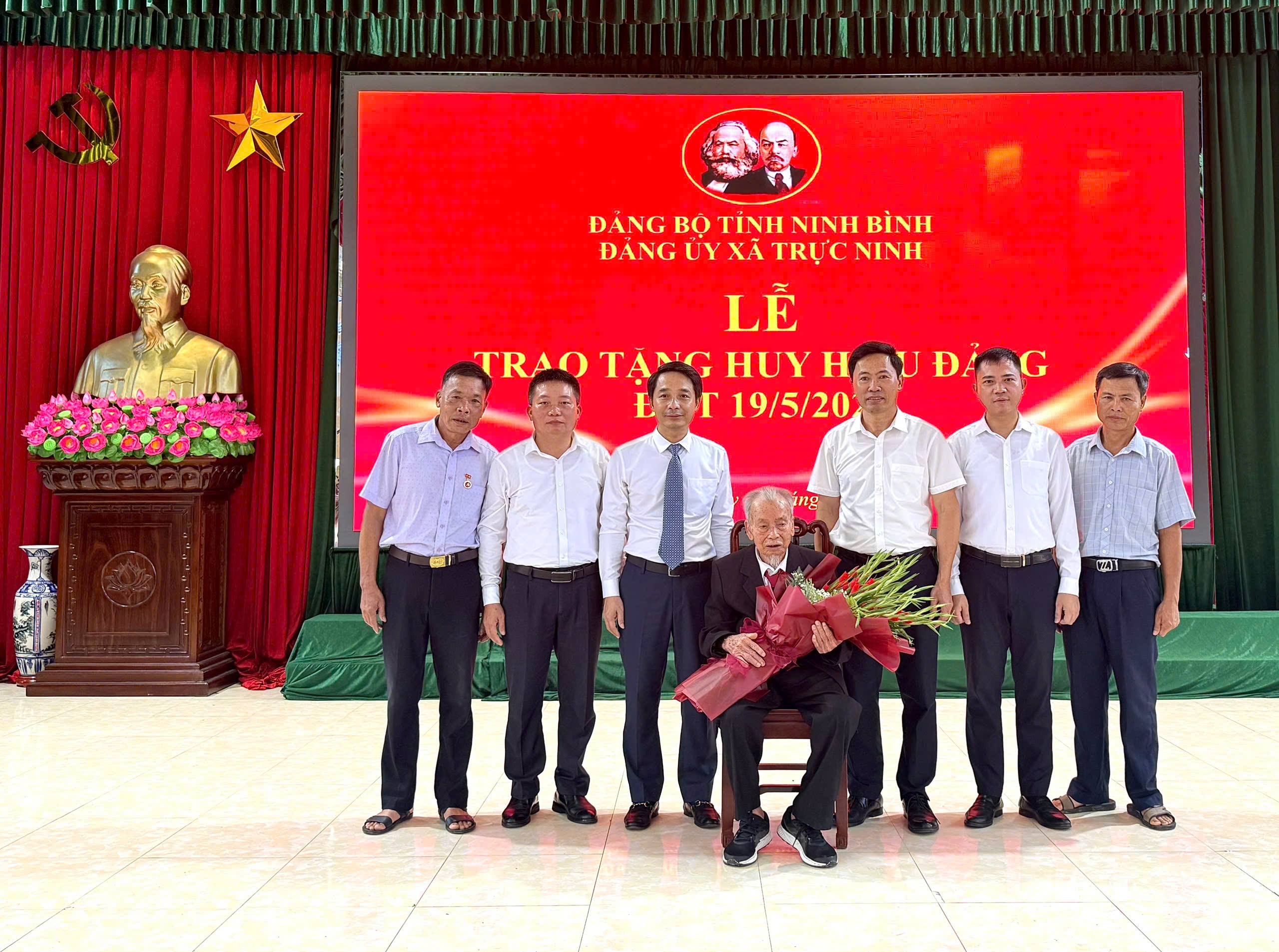 anh tin bai